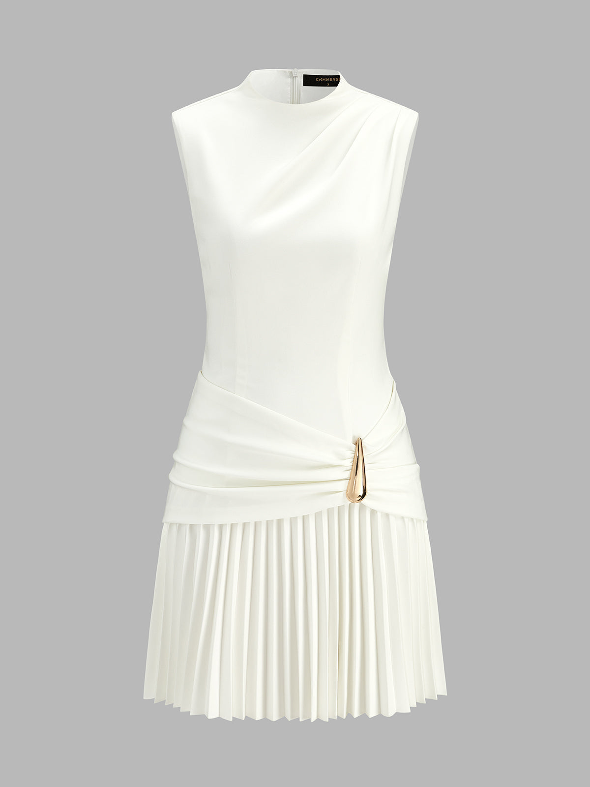 Vestido mini plisado con detalle metálico