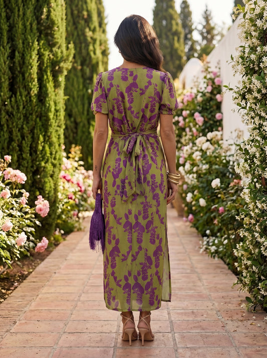 Vestido Midi Triana en Seda Verde Oliva con Estampado Violeta